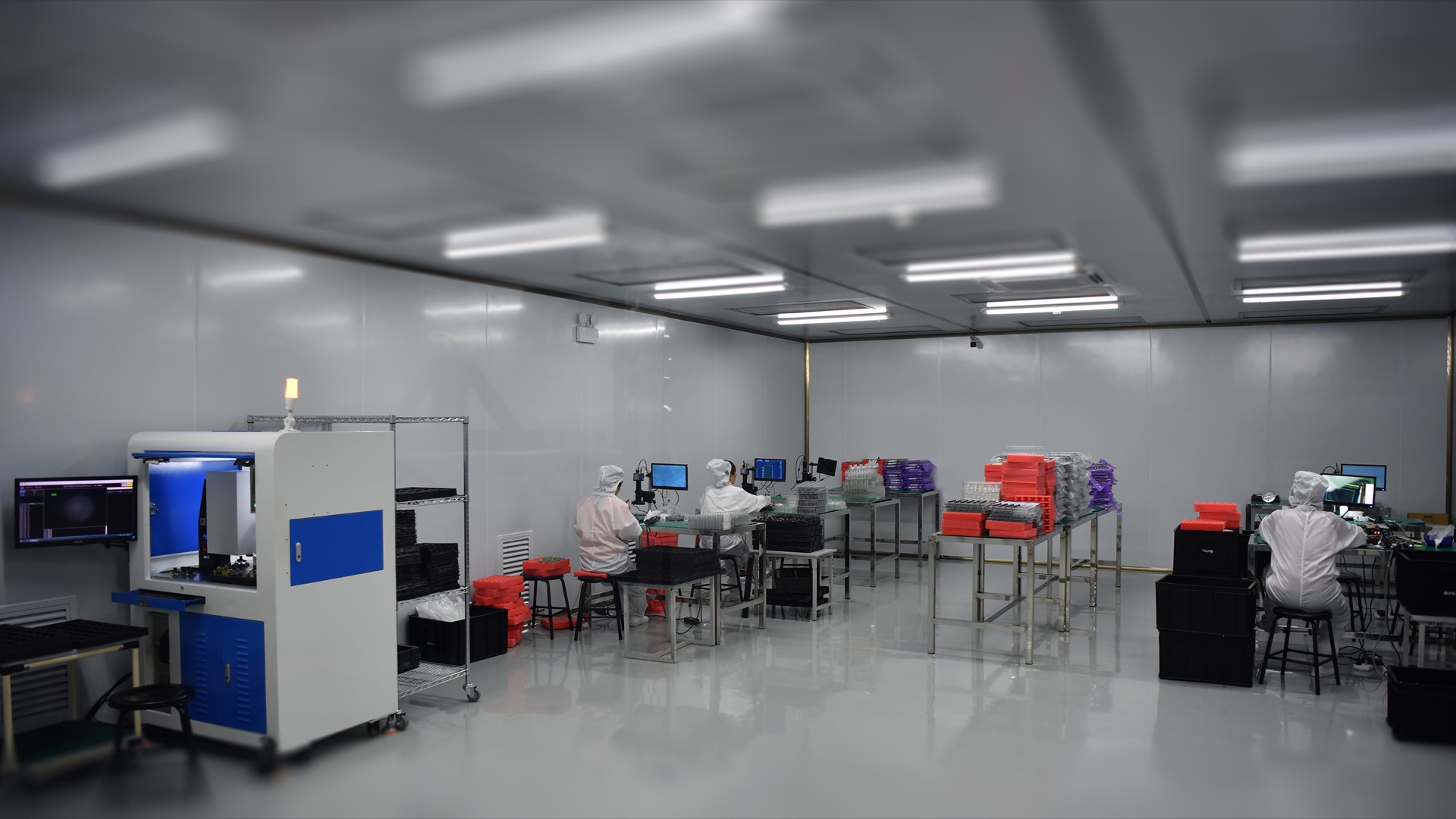 Виробнича лінія Sunell у чистому приміщенні